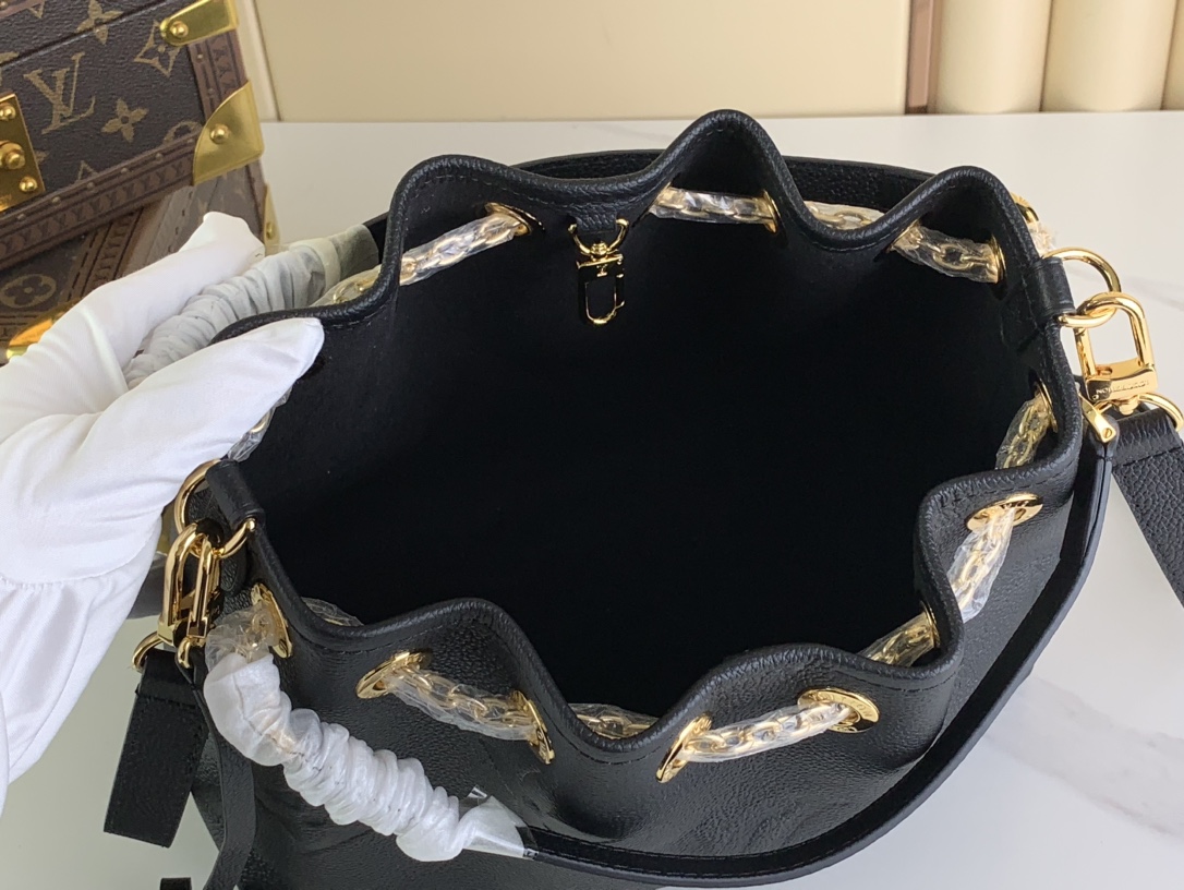 Louis Vuitton Bucket Bags